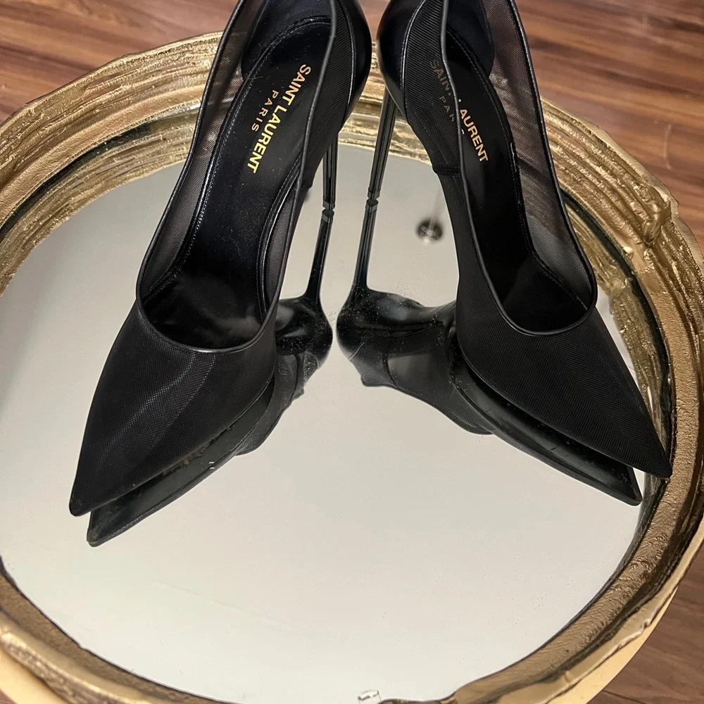 Saint Laurent Elegant Black Stiletto Heels - Picture 6 of 12